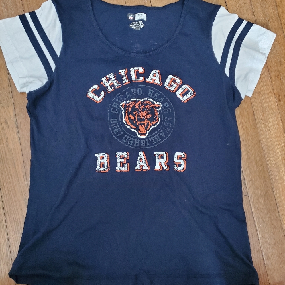Womans Chicago Bears tee